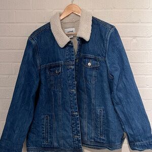 Old Navy Cream Sherpa Jacket